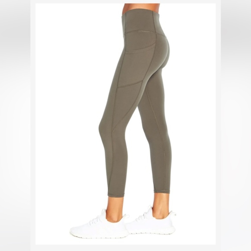 Jessica Simpson Active Tummy Control Ankle Legging